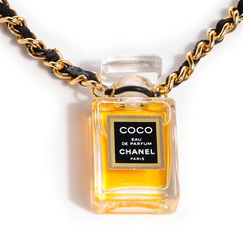 chanel perfume necklace